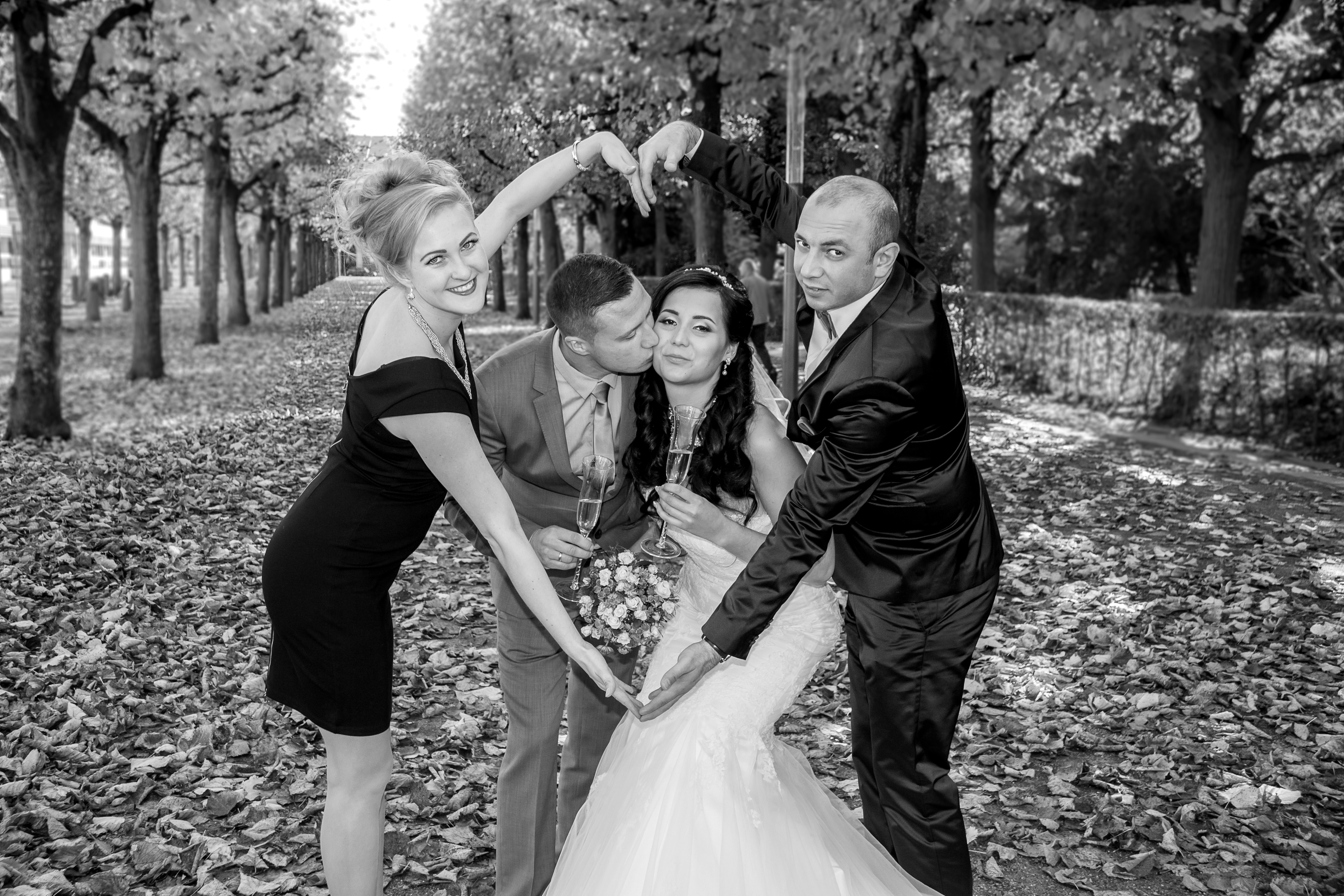Hochzeitsfotograf Offenburg erstellt Hochzeitsreportagen, bietet Paarshootings &amp;amp; Videos im modernen, kreativen und echten Stil an